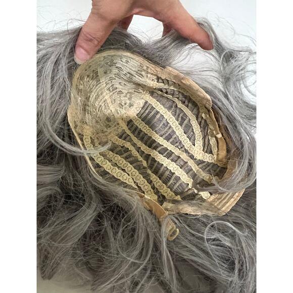 Womens Natural Look Short Gray Silver waives Wig Soft Classic Cap Full Synthetic - Picture 15 of 16